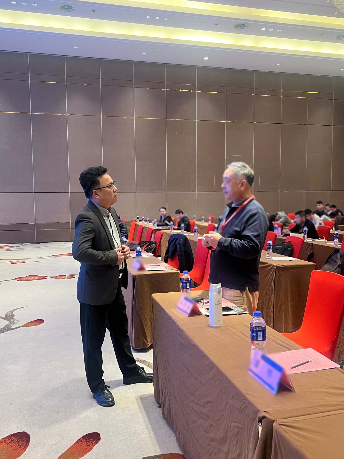 1762421602914078.jpg 1762421602914078.jpg